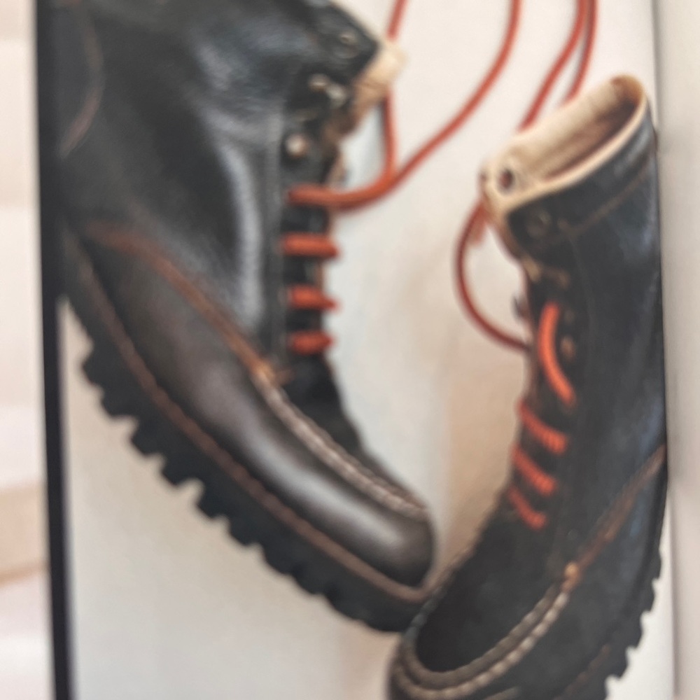 Vintage 90's boots exactly like the ones Demi wore in photo shoot for 2024 fall - Picture 3 of 8